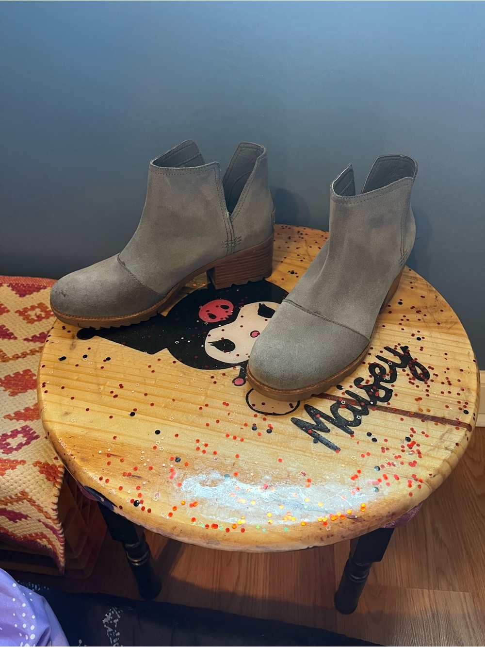 Sz 8 Sorel Grey Suede Ankle Booties with Low Stacked Heel - Picture 4 of 7